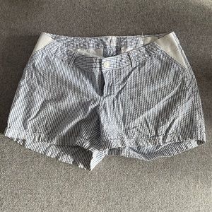 GAP Maternity Seersucker Shorts